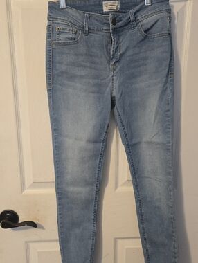 For The Republic Light Blue Skinny Jeans – Stretch Mid-Rise